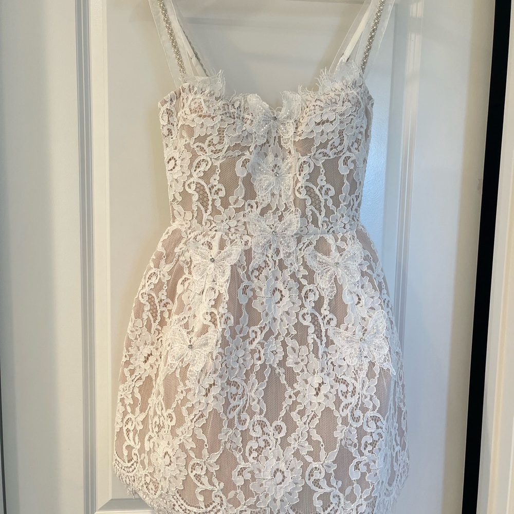 NEW BRONX AND BANCO Colette Lace Mini Dress - Picture 11 of 17